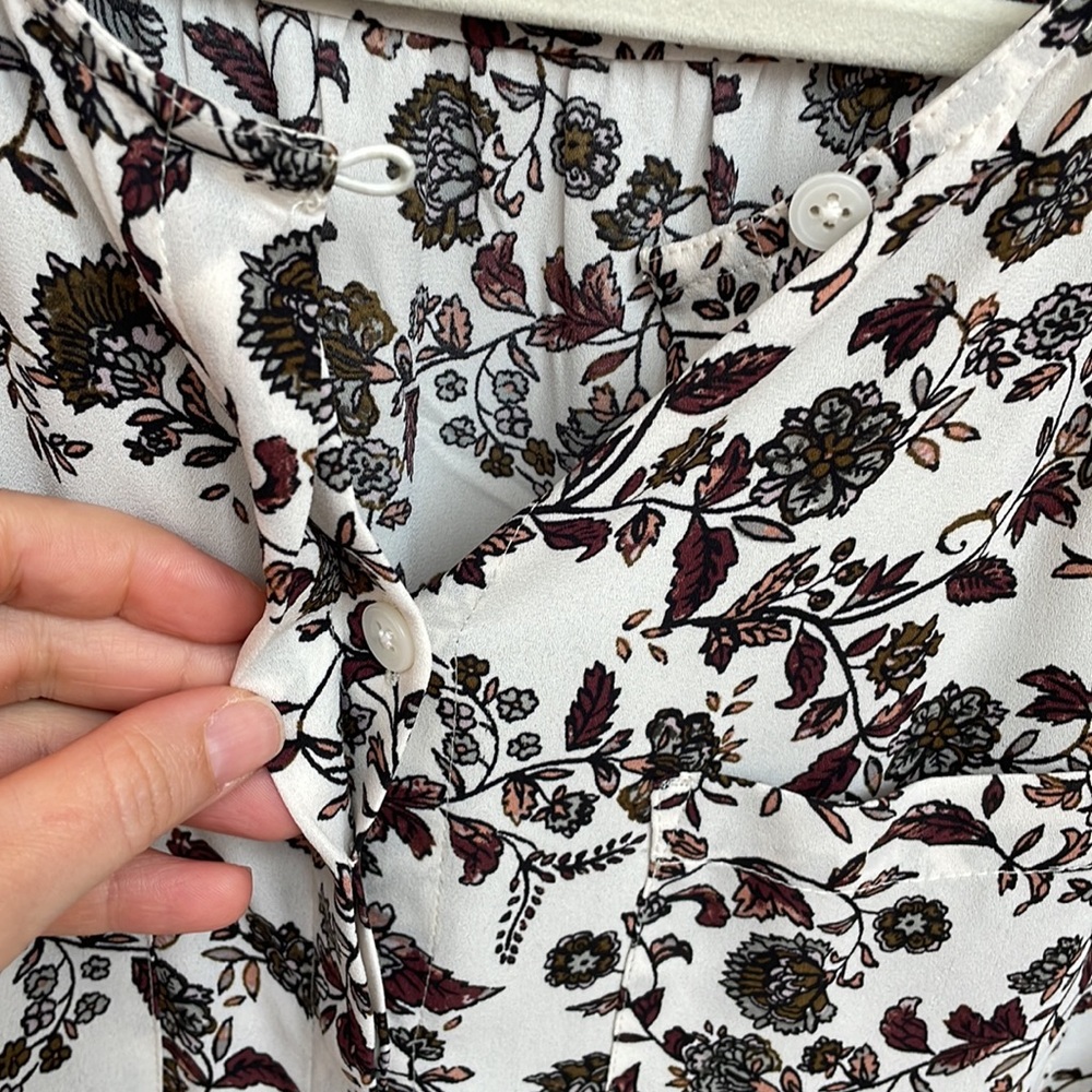 LOFT button-front blouse - Picture 4 of 6